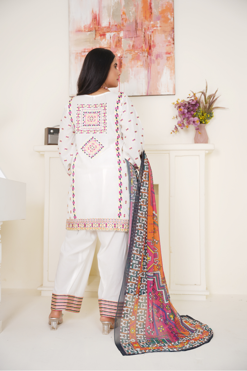 3 Pcs Pearl White Embroidered Lawn Suit