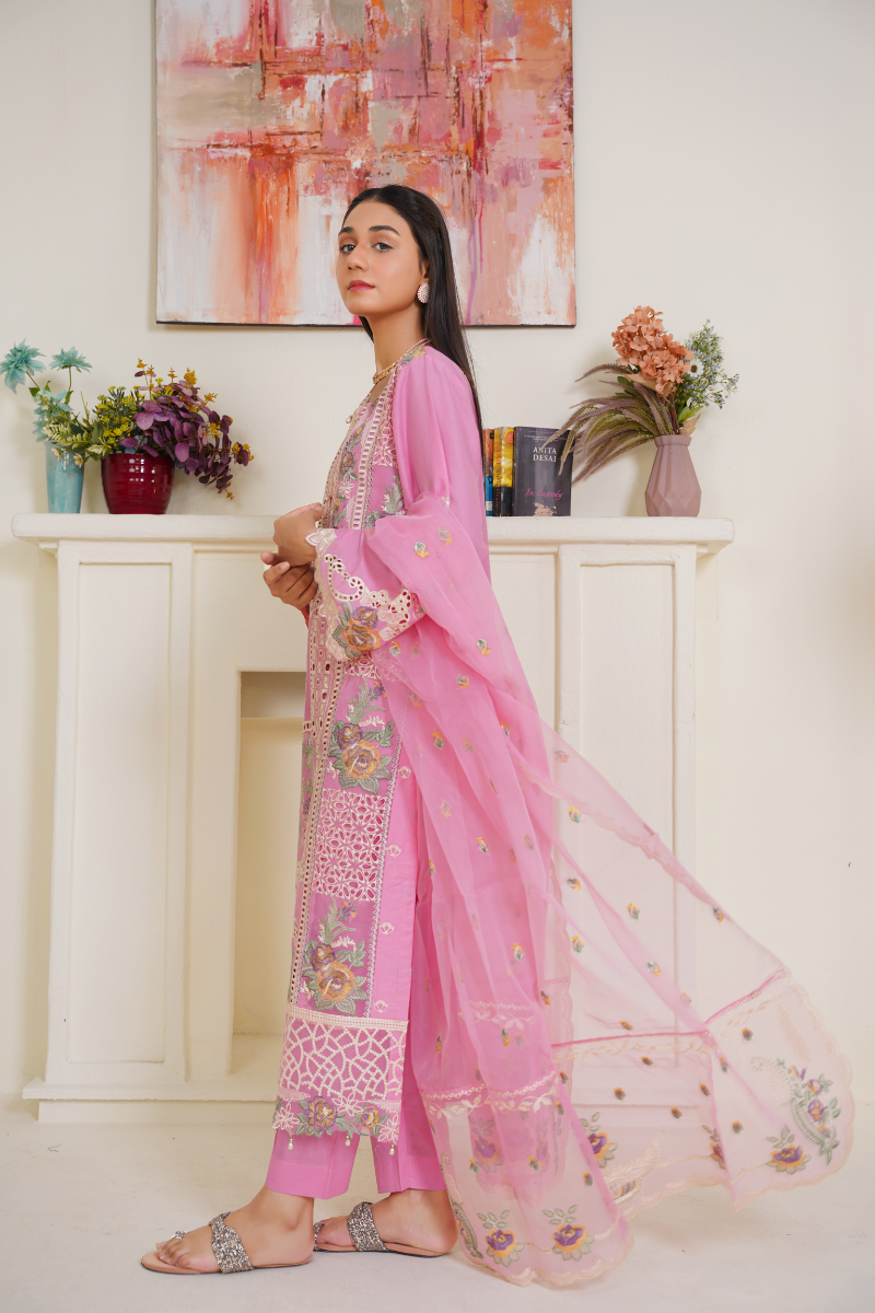 03-Piece Embroidered Lawn Suit Ready To Wear