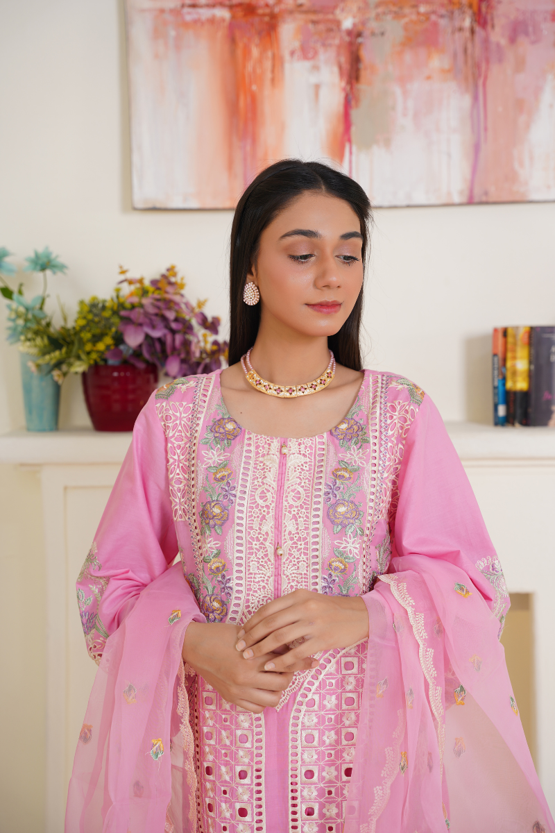 03-Piece Embroidered Lawn Suit Ready To Wear