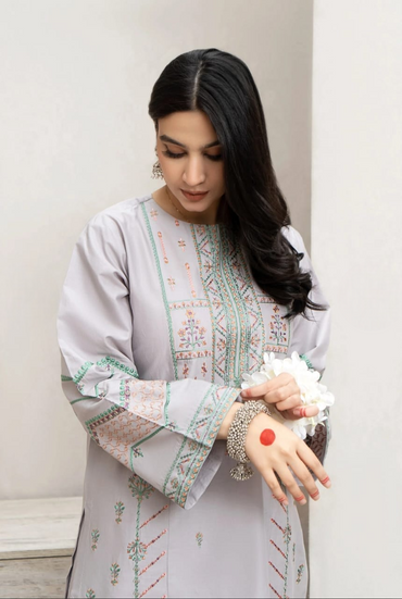 3PC LAWN EMBROIDERED SHIRT WITH MANAAR PRINTED DUPATTA AND EMBROIDERED SUIT