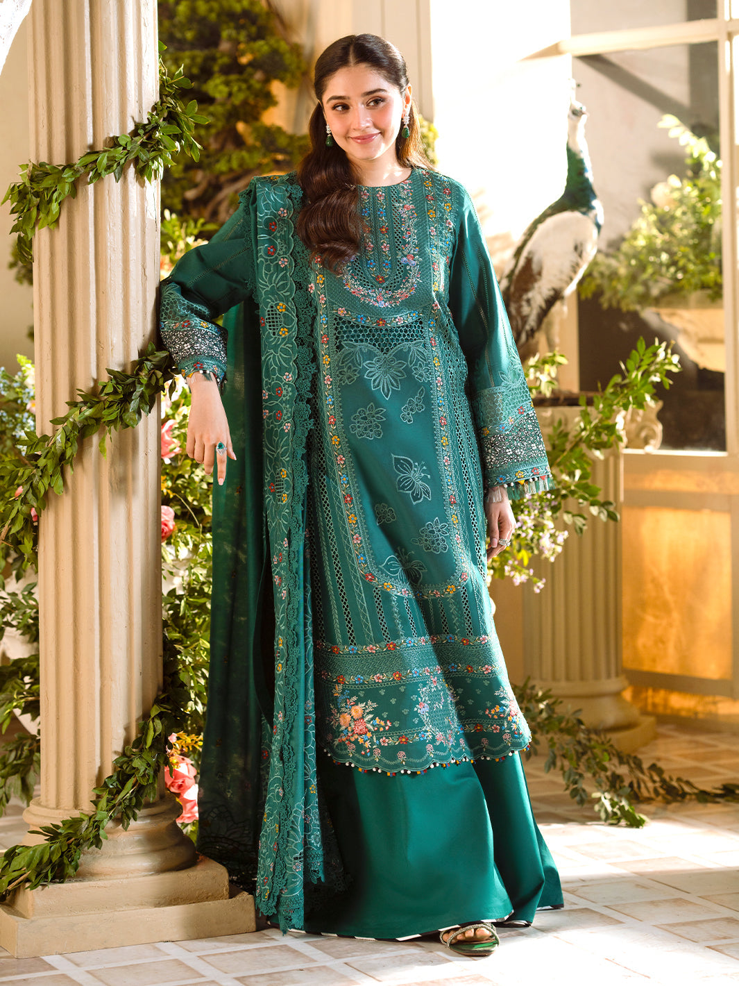 3 PC Luxury Dyed Embroidered Lawn Suit
