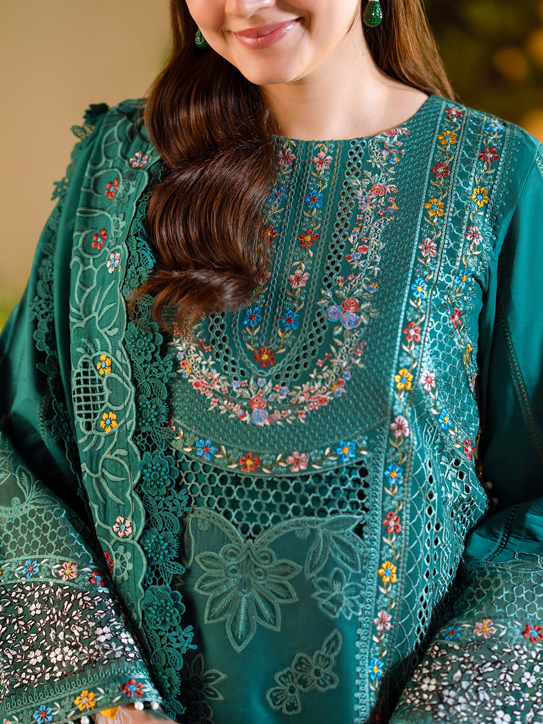 3 PC Luxury Dyed Embroidered Lawn Suit