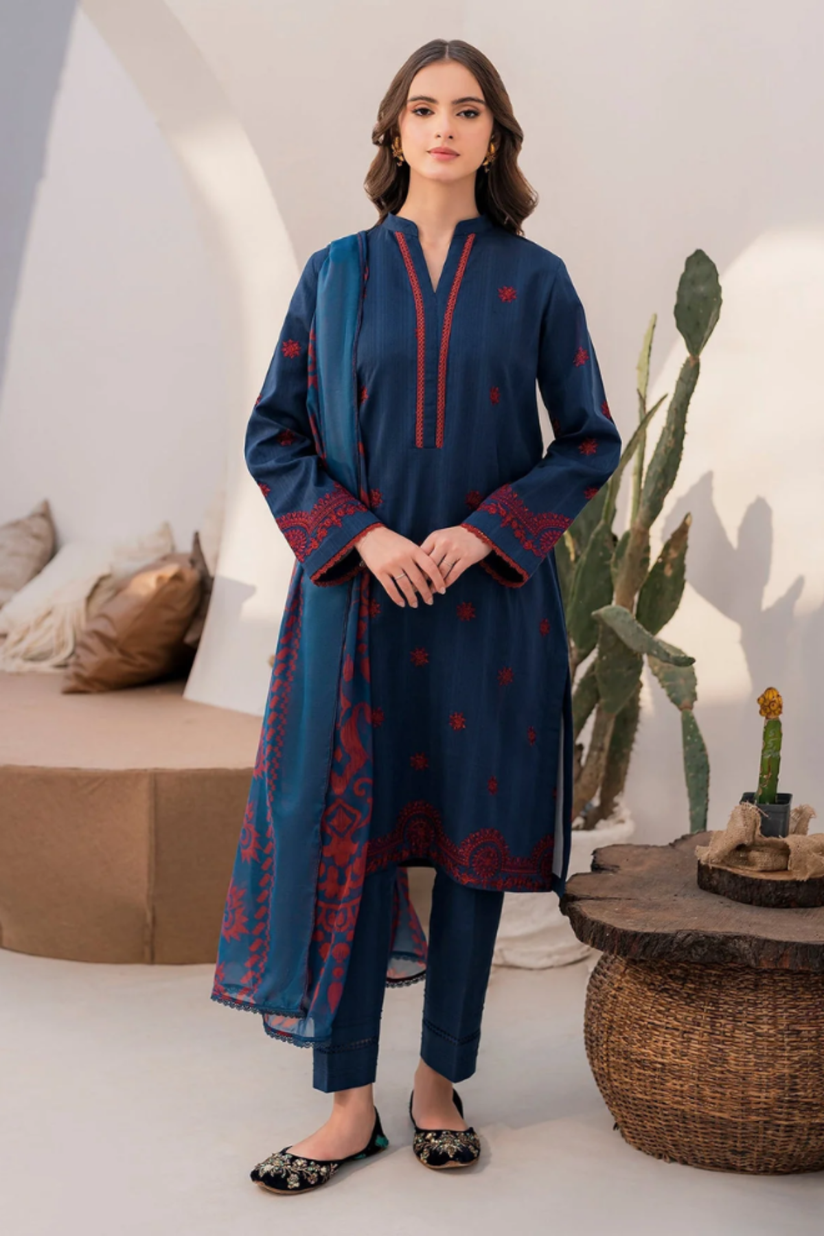 3-Piece Embroidered Lawn Outfit – Stitched Perfection