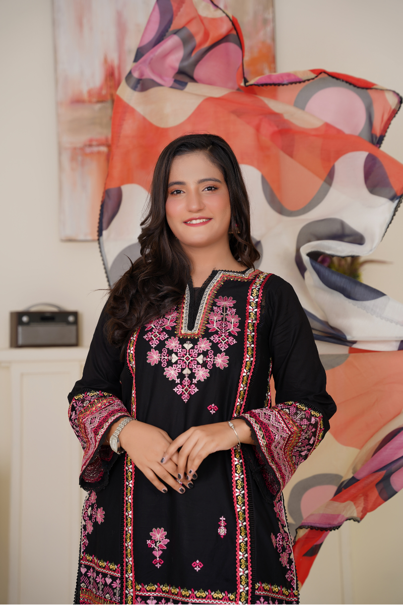 03-Piece Lawn Embroidered Suit