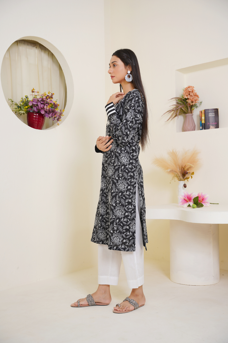 Ready To Wear 03-Piece Embroidered Lawn Suit