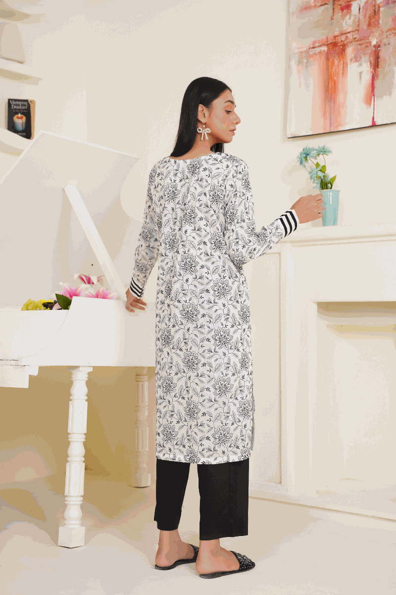 02-Piece Ready to Wear Embroidered Lawn suit