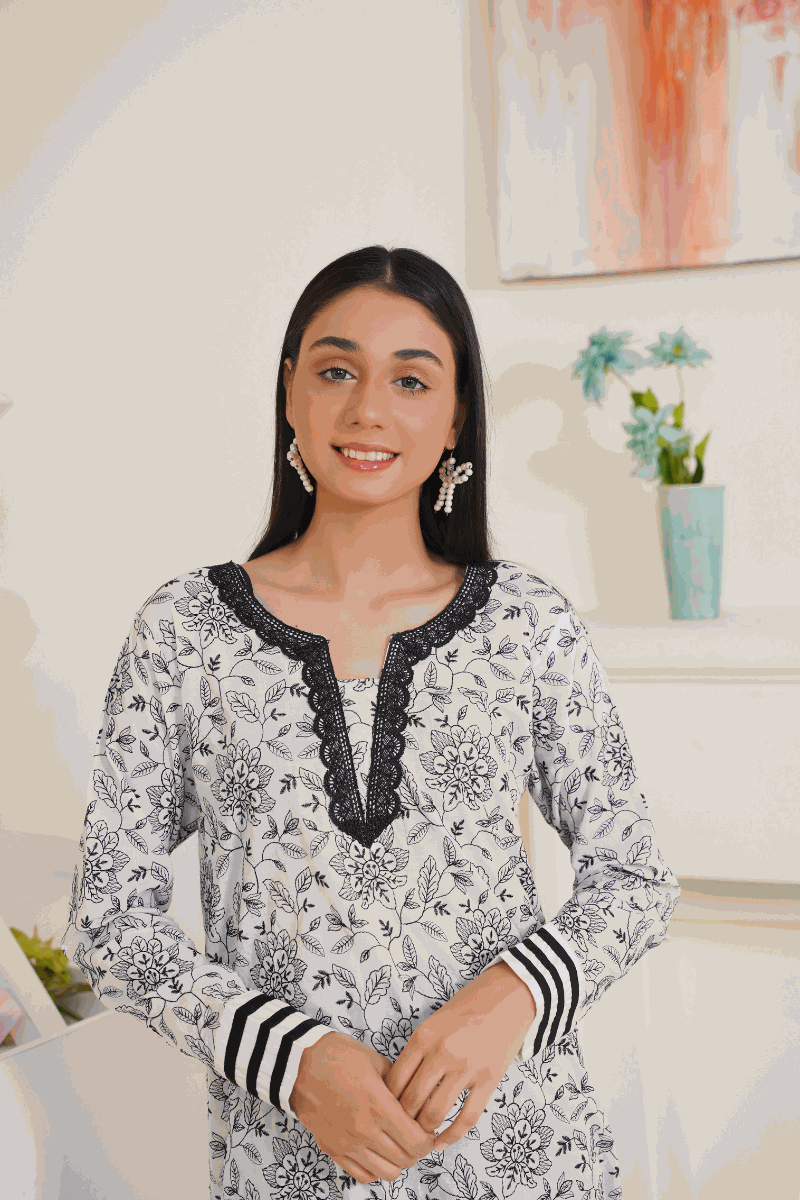 02-Piece Ready to Wear Embroidered Lawn suit